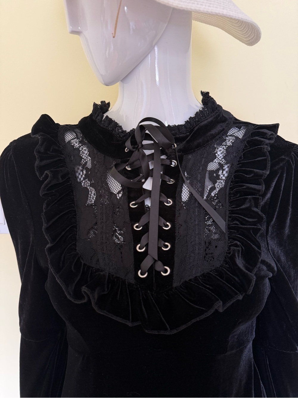 Killstar Mitsuyo Velvet Lace Bell Sleeve Mini Dress Witchy Whimsygoth Nu Goth XS - Picture 5 of 12